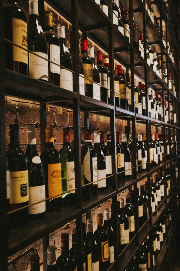 La parete dei vini